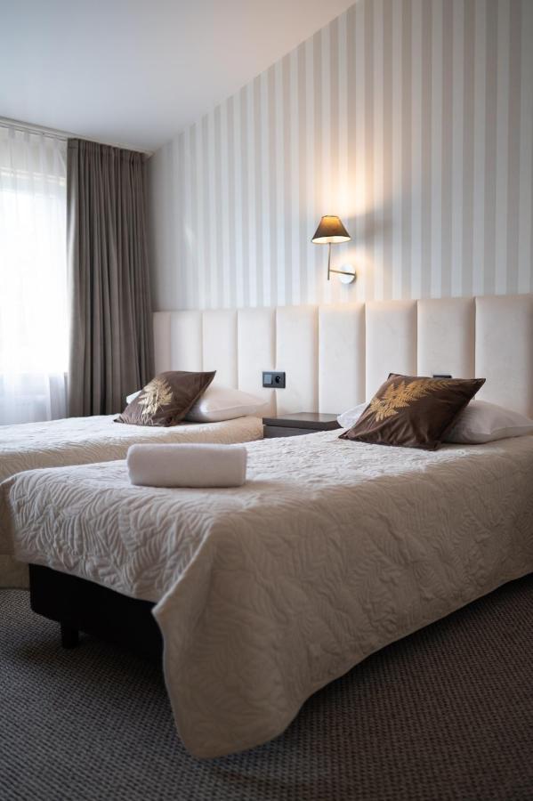 Borkowo  Zloty Staw Bed & Breakfast エクステリア 写真