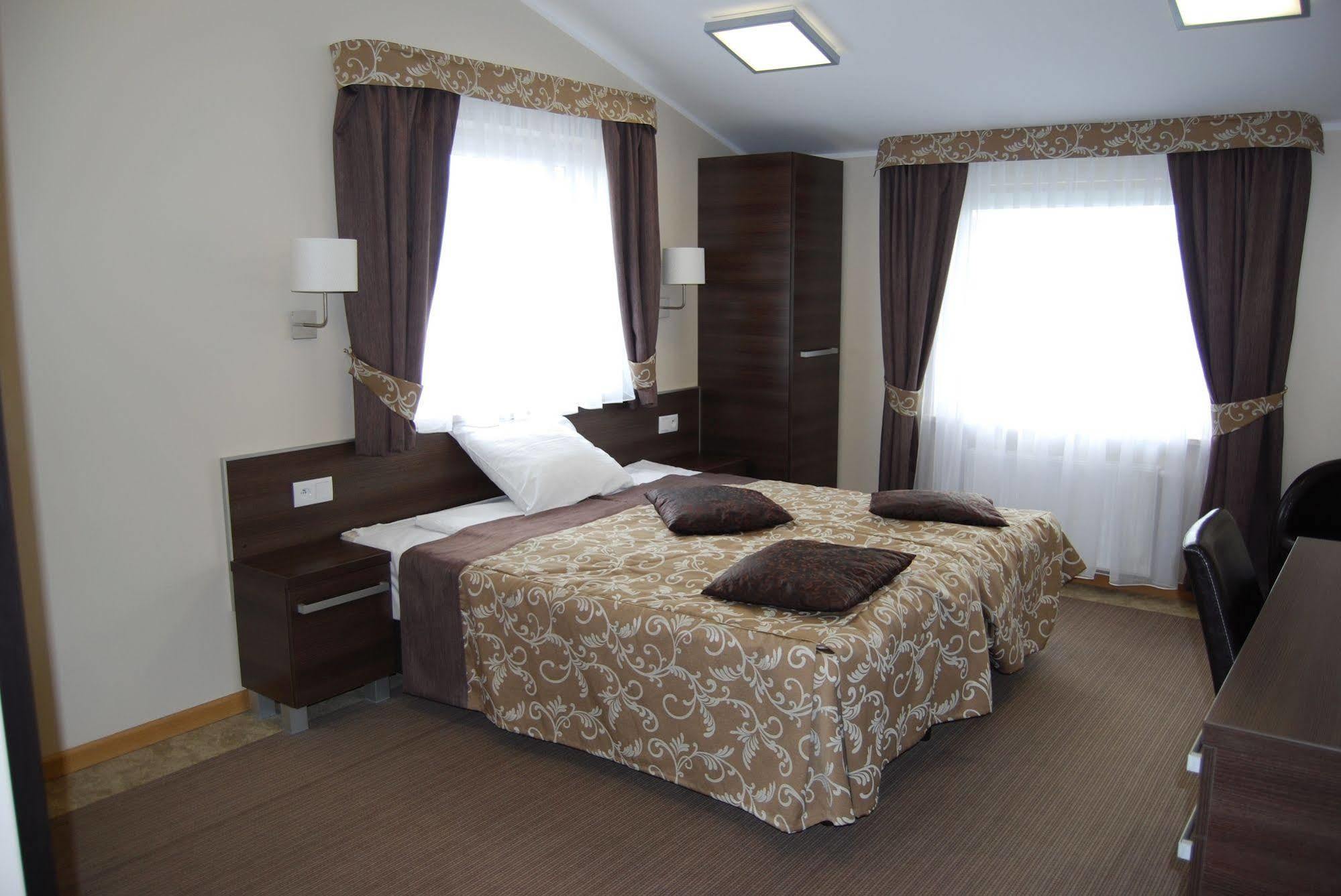 Borkowo  Zloty Staw Bed & Breakfast エクステリア 写真