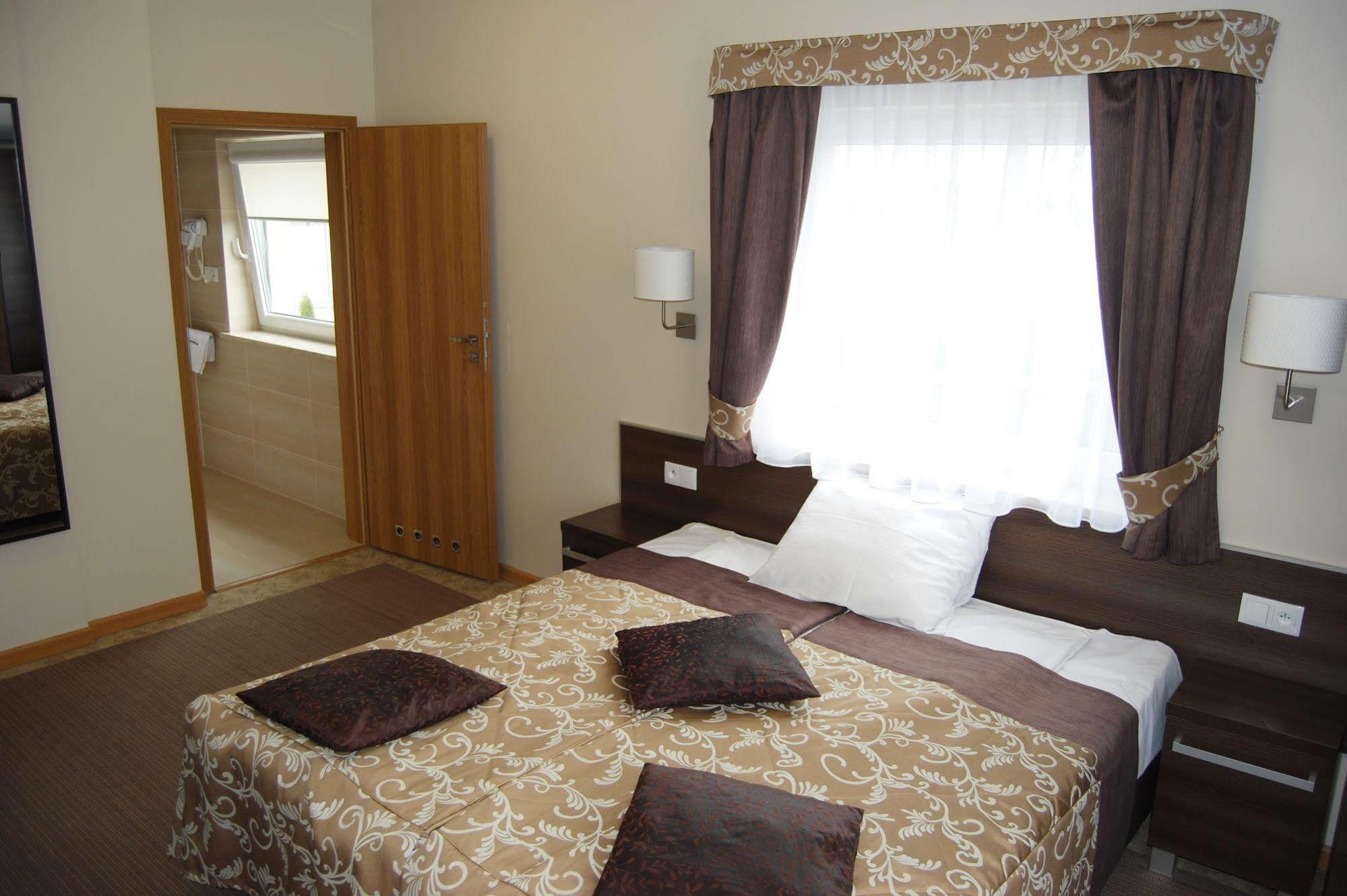 Borkowo  Zloty Staw Bed & Breakfast エクステリア 写真