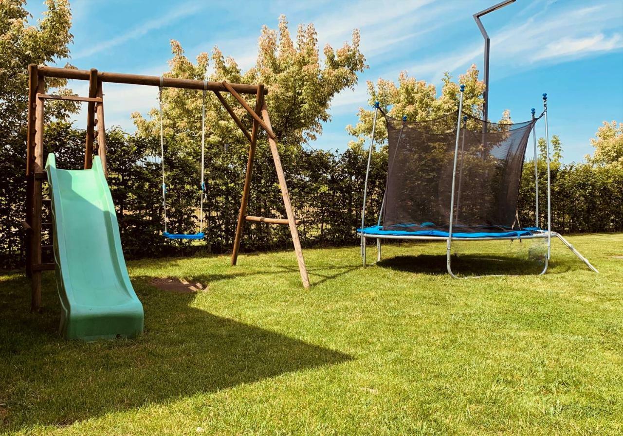 Borkowo  Zloty Staw Bed & Breakfast エクステリア 写真